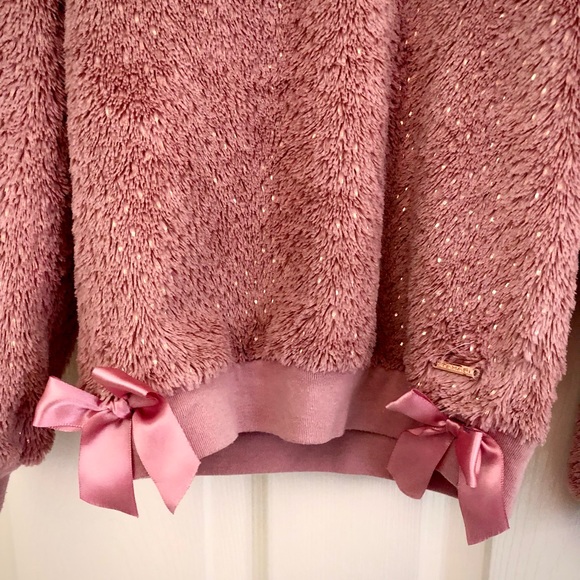 TAHARI GIRL Mauve Fluffy Shirt with Bows - Picture 7 of 9